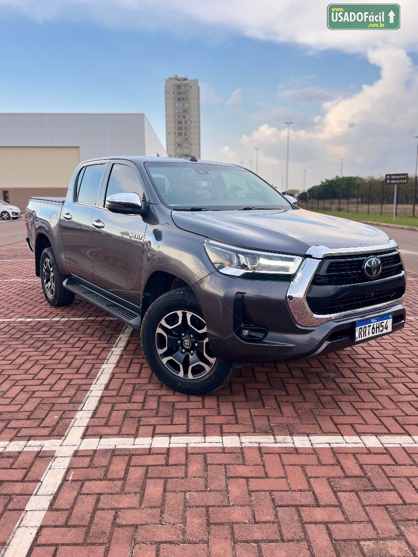 Toyota Hilux SRX CD 2.8 4x4 TDI Automático Diesel 2023/2023 — foto 4 de 15