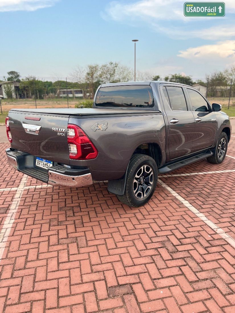 Toyota Hilux SRX CD 2.8 4x4 TDI Automático Diesel 2023/2023 — foto 7 de 15