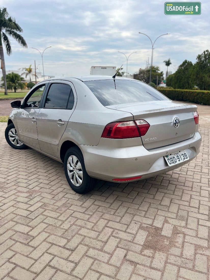 Volkswagen Voyage City 1.0 Mi Total Flex 2012/2013 — foto 5 de 11