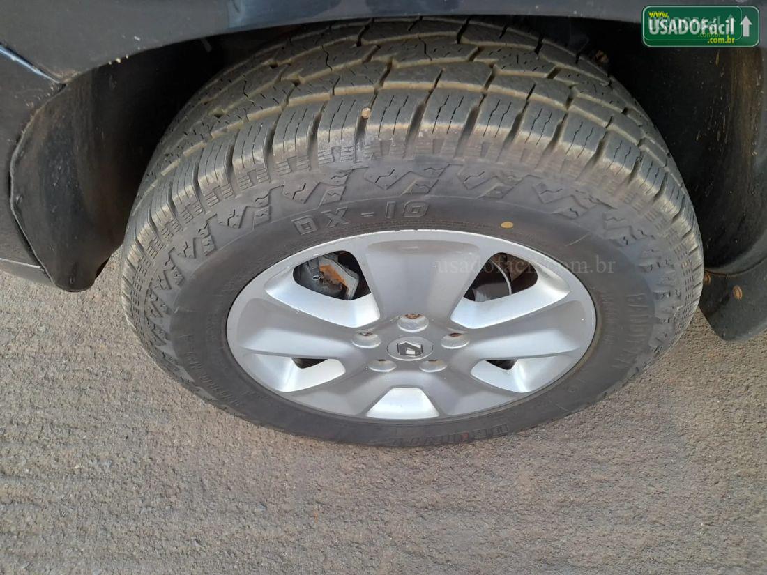 RENAULT Duster Expression 1.6 Mecânico Hi-Flex 2016/2017 — foto 10 de 11