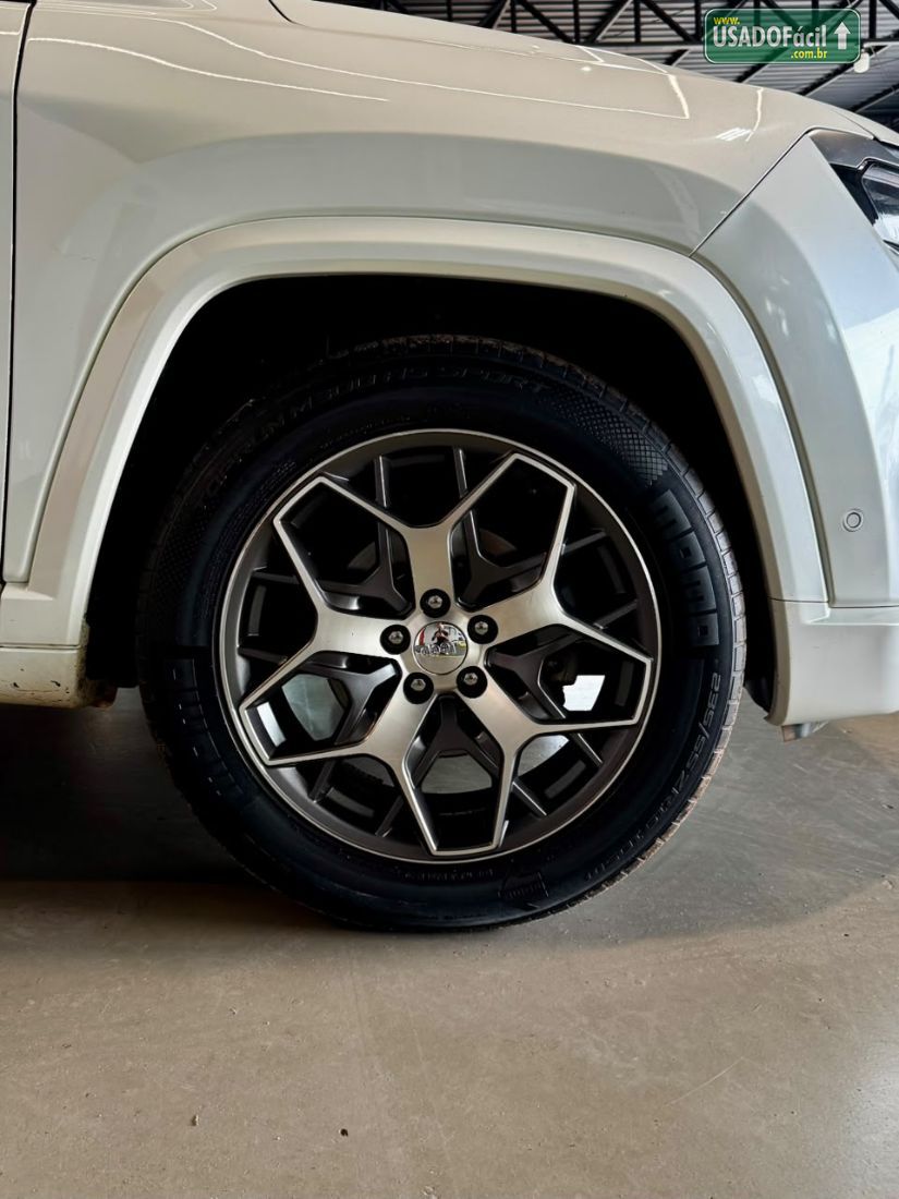Jeep Commander Limited T270 1.3 Turbo Automático Flex 2022/2022 — foto 9 de 15