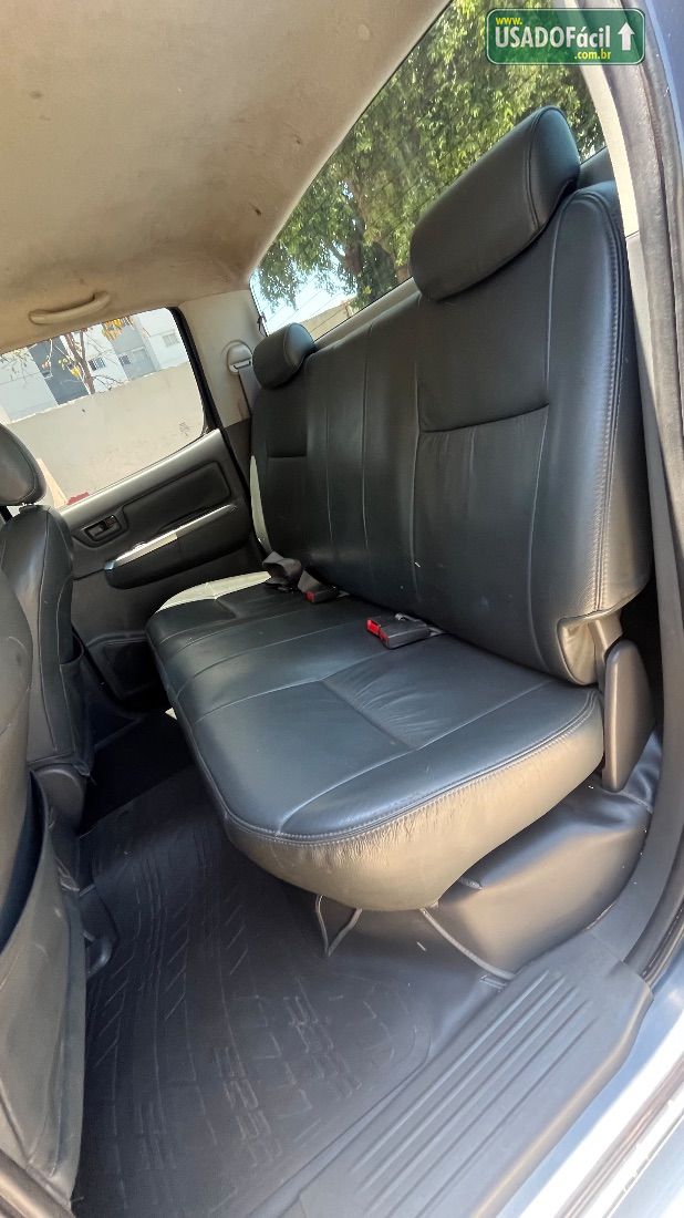 Toyota Hilux SR CD 2.7 4x2 16V Automático Flex 2014/2015 — foto 10 de 11