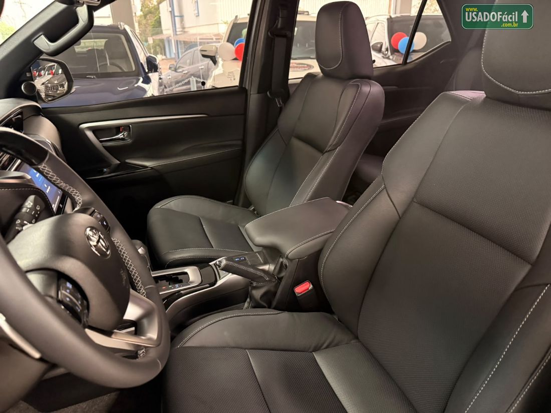 Toyota Hilux SW4 Diamond 2.8 4x4 Turbo Automático Diesel 2026/2026 — foto 10 de 12