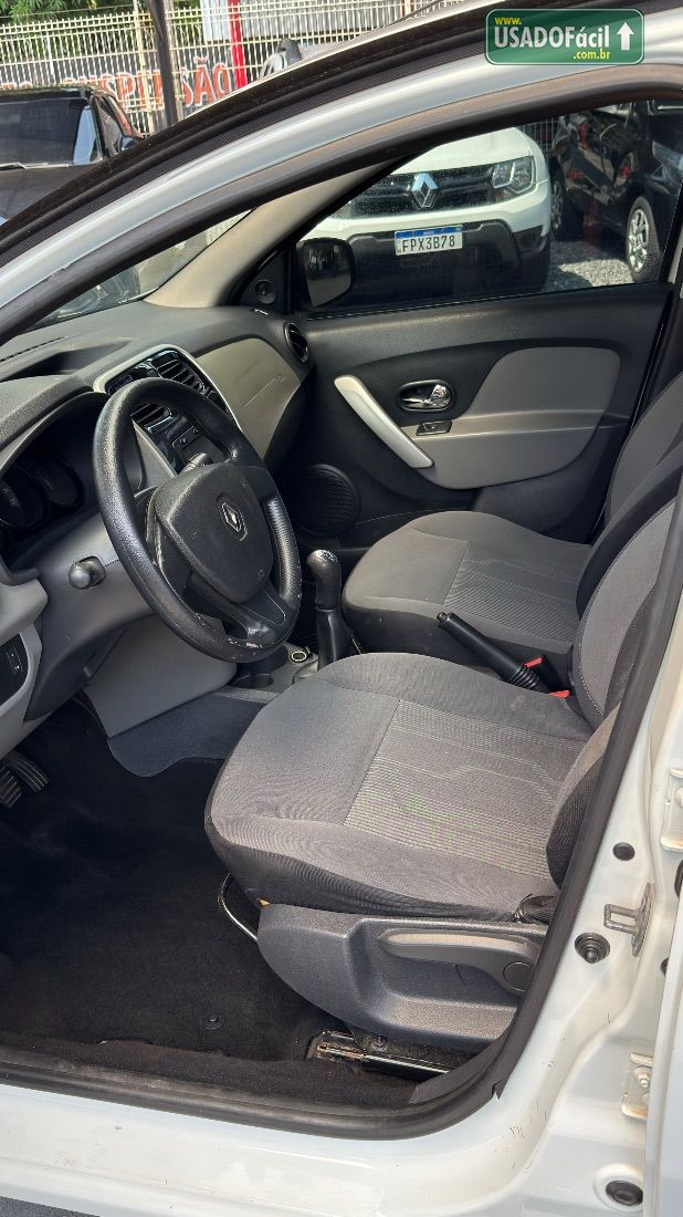 Renault Logan Expression 1.6 Hi-Flex 2016/2017 — foto 10 de 16
