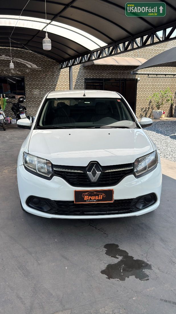 Renault Logan Expression 1.6 Hi-Flex 2016/2017 — foto 8 de 16