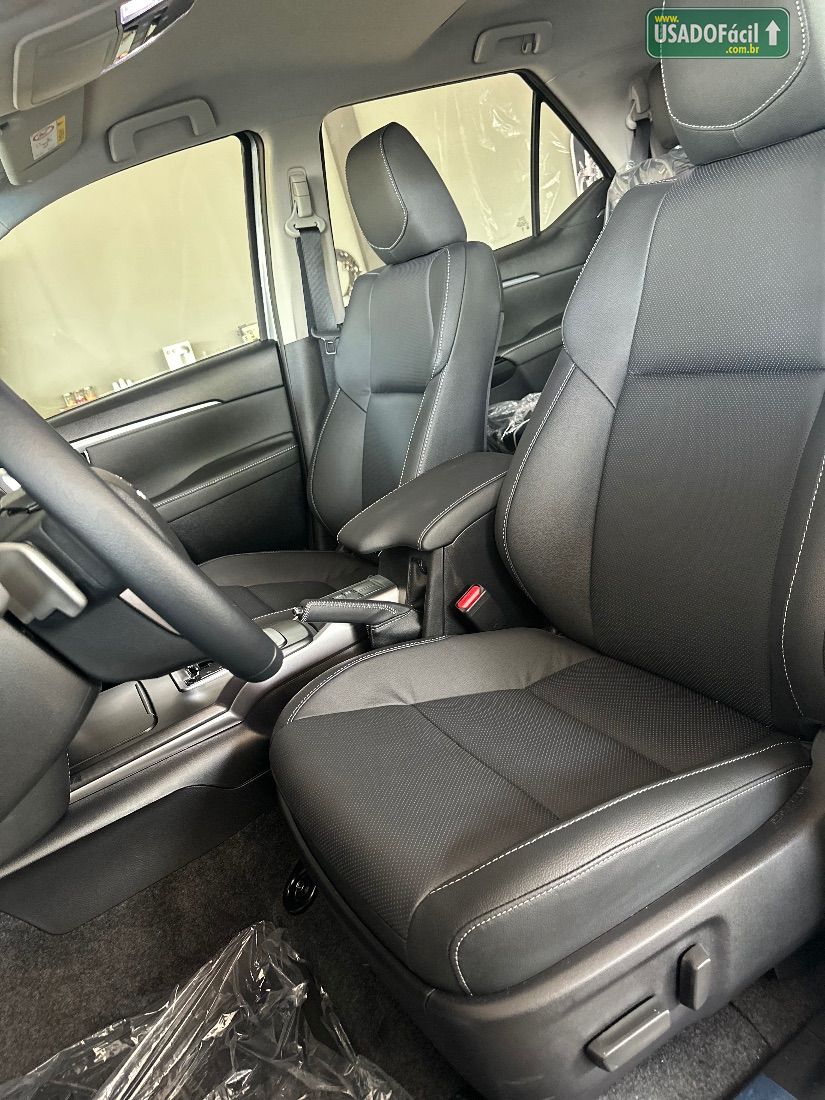 Toyota Hilux SW4 SRX Platinum 2.8 4x4 Turbo Automático Diesel 2026/2026 — foto 9 de 11