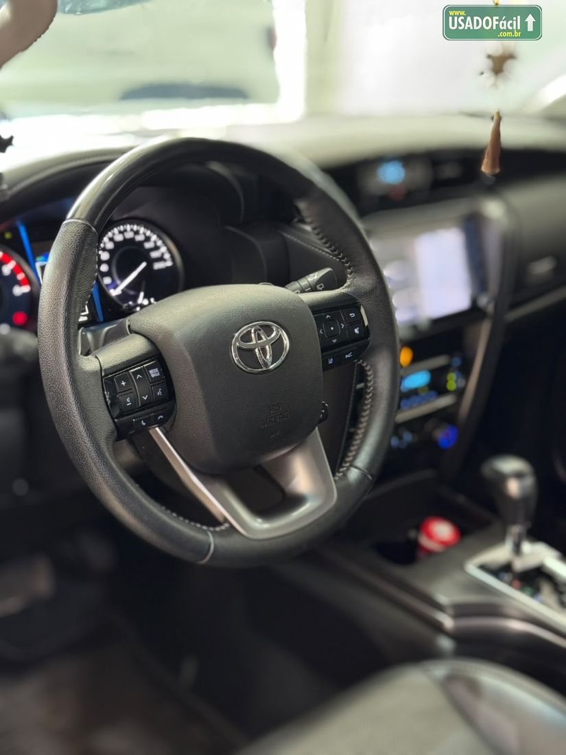 Toyota Hilux SW4 SRX 2.8 4x4 TDI Automático Diesel 2022/2022 — foto 4 de 14