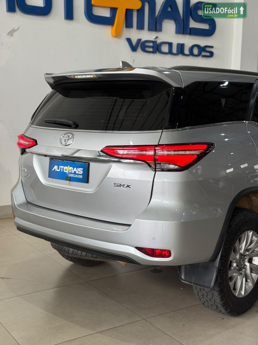 Toyota Hilux SW4 SRX 2.8 4x4 TDI Automático Diesel 2022/2022 — foto 9 de 14