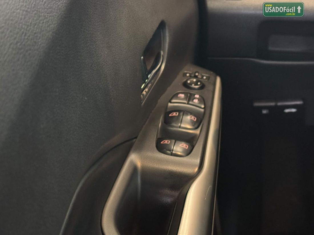 Nissan Kicks SL 1.6 Automático FlexStar 2016/2017 — foto 14 de 15