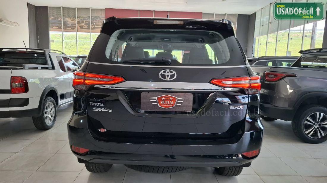 TOYOTA hilux SW4 SRX automático 7 LUGARES 2023/2024 — foto 5 de 11