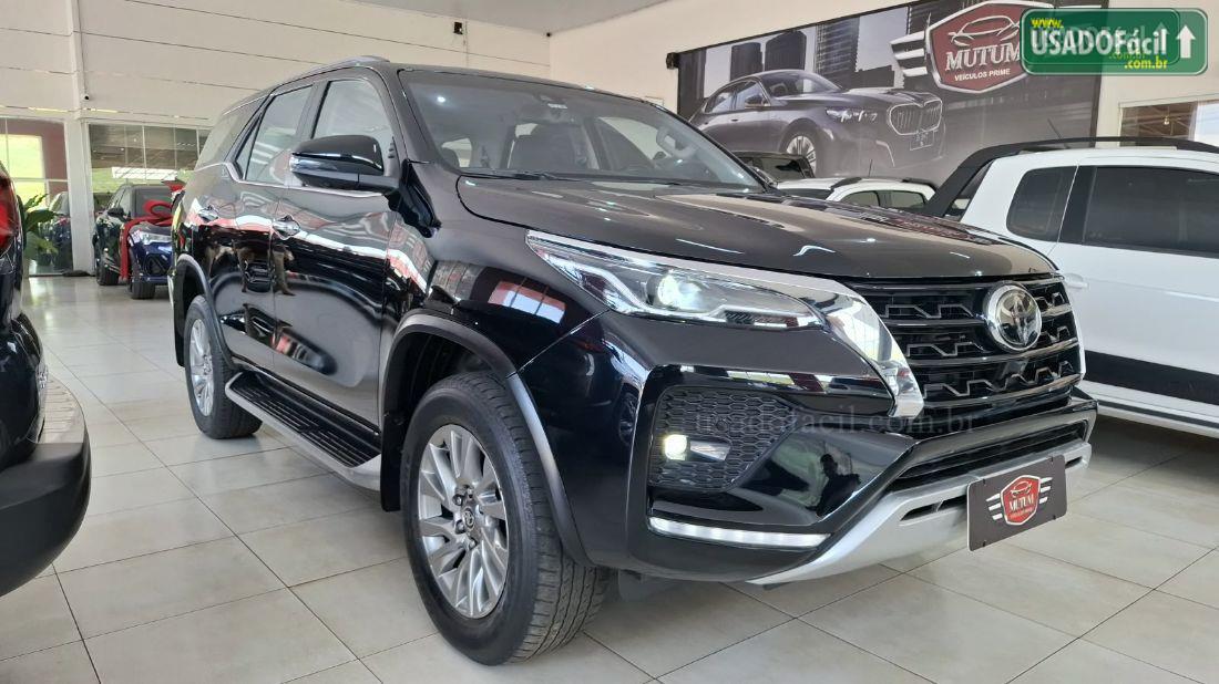 TOYOTA hilux SW4 SRX automático 7 LUGARES 2023/2024 — foto 2 de 11