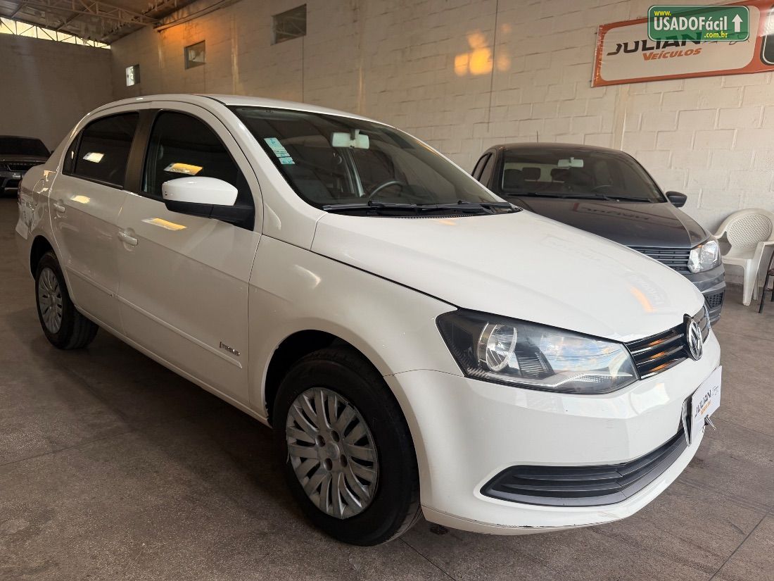 Volkswagen Voyage City 1.0 Mi Total Flex 2013/2014 — foto 6 de 10