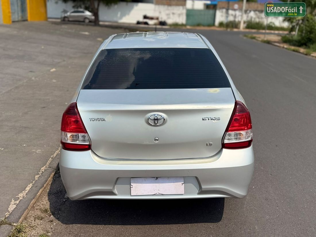 Toyota Etios Sedan X Plus 1.5 Mecânico Flex 2018/2019 — foto 5 de 14