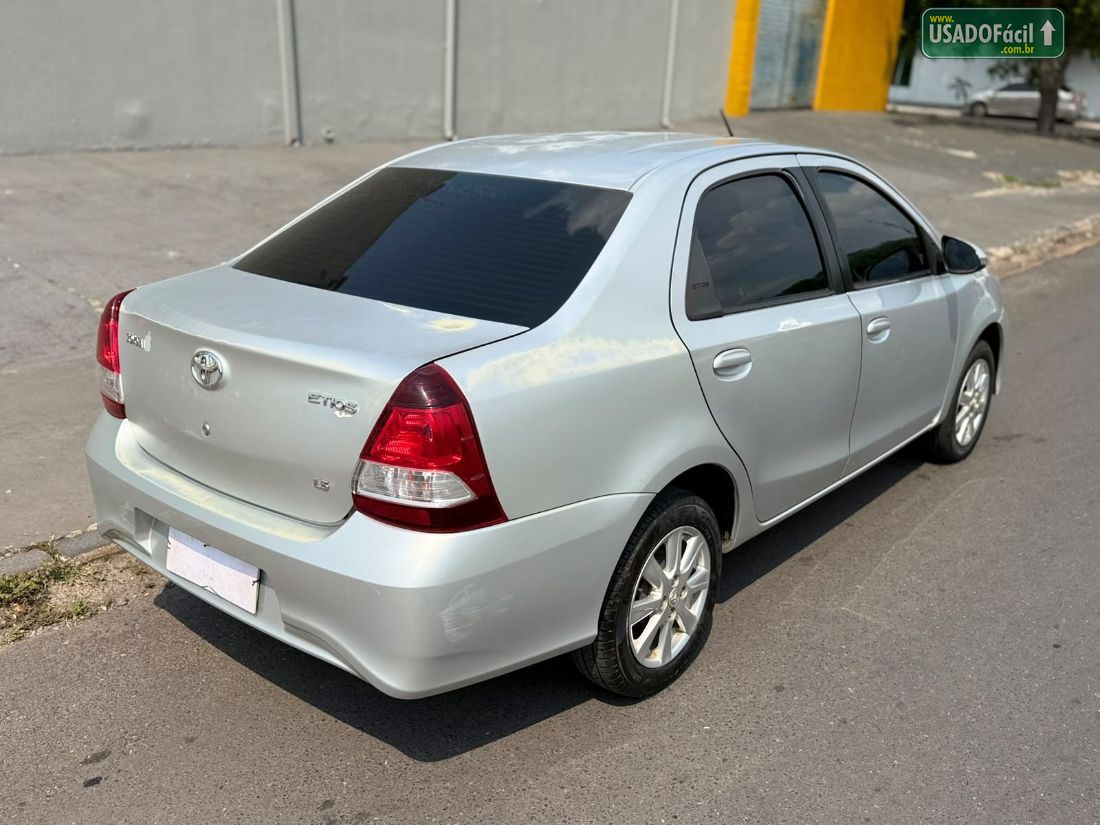 Toyota Etios Sedan X Plus 1.5 Mecânico Flex 2018/2019 — foto 6 de 14