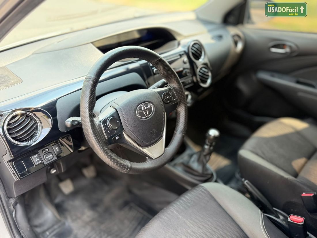 Toyota Etios Sedan X Plus 1.5 Mecânico Flex 2018/2019 — foto 8 de 14