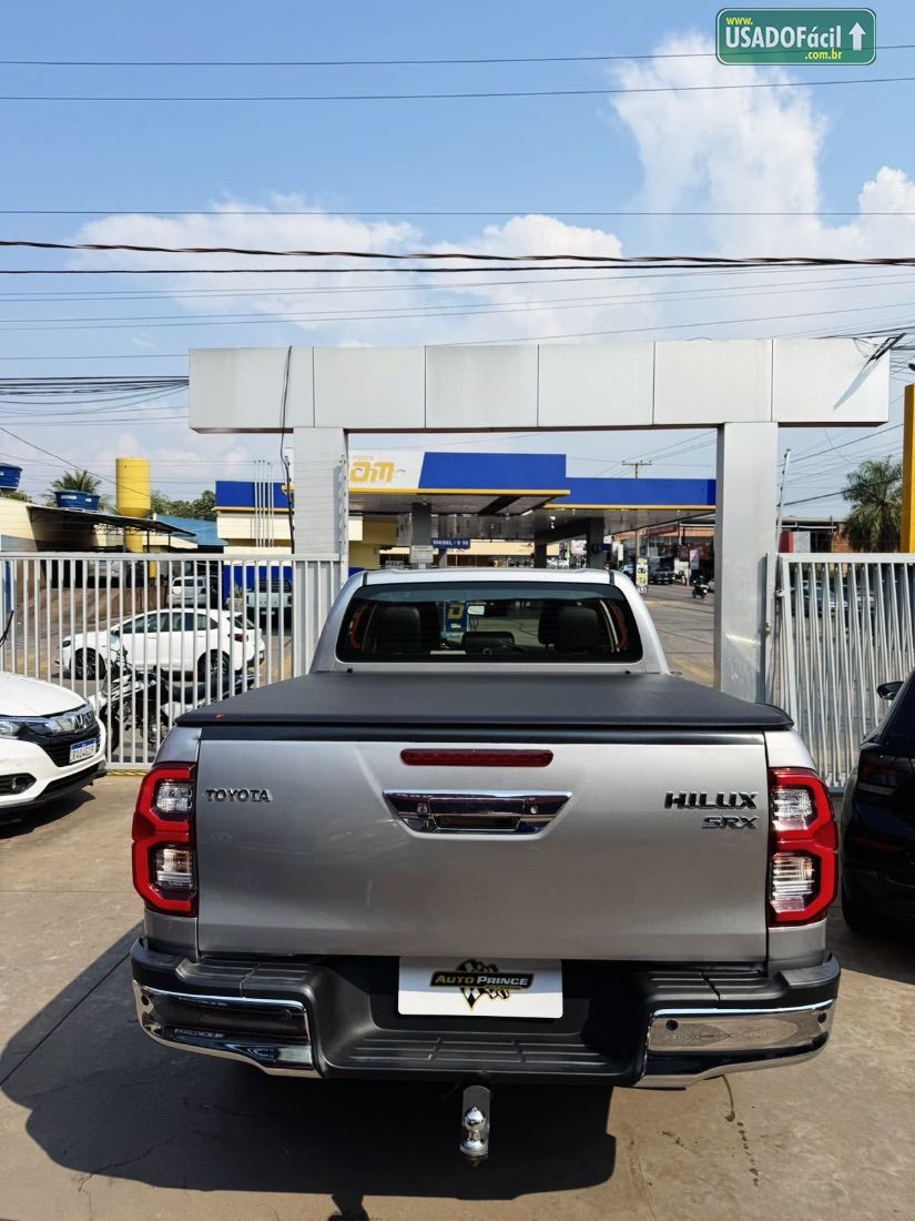 Toyota Hilux SRX CD 2.8 4x4 TDI Automático Diesel 2021/2022 — foto 4 de 10
