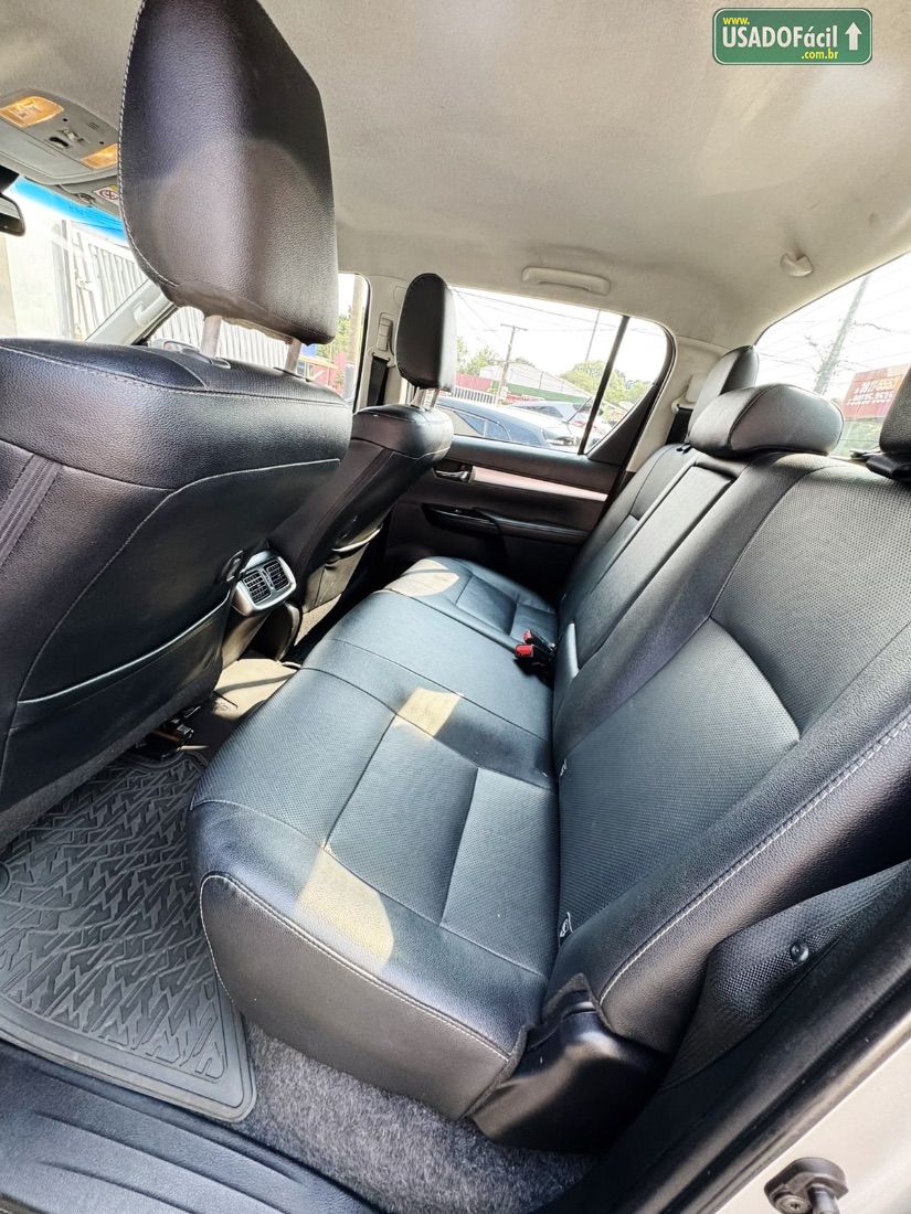 Toyota Hilux SRX CD 2.8 4x4 TDI Automático Diesel 2021/2022 — foto 7 de 10