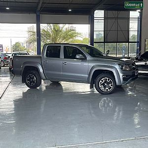 Volkswagen Amarok Comfortline 3.0 V6 4X4 TDI Automático Diesel