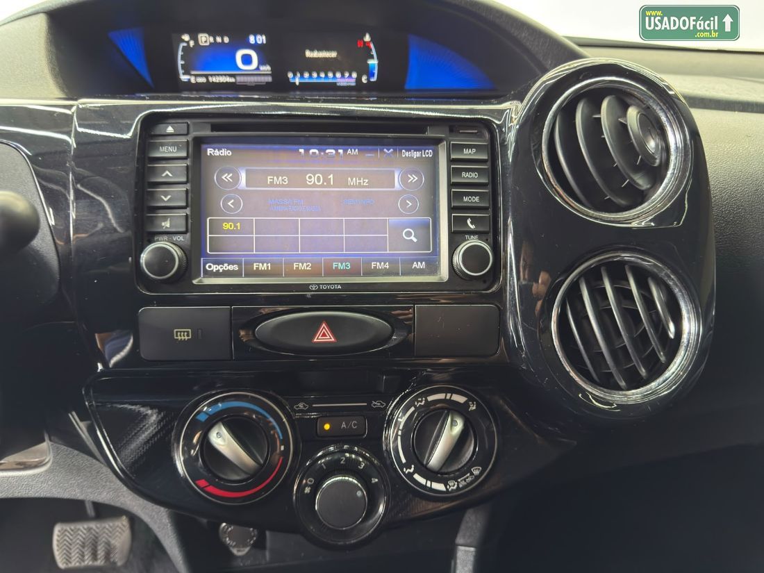 Toyota Etios Sedan Platinum 1.5 Automático Flex 2017/2018 — foto 10 de 21
