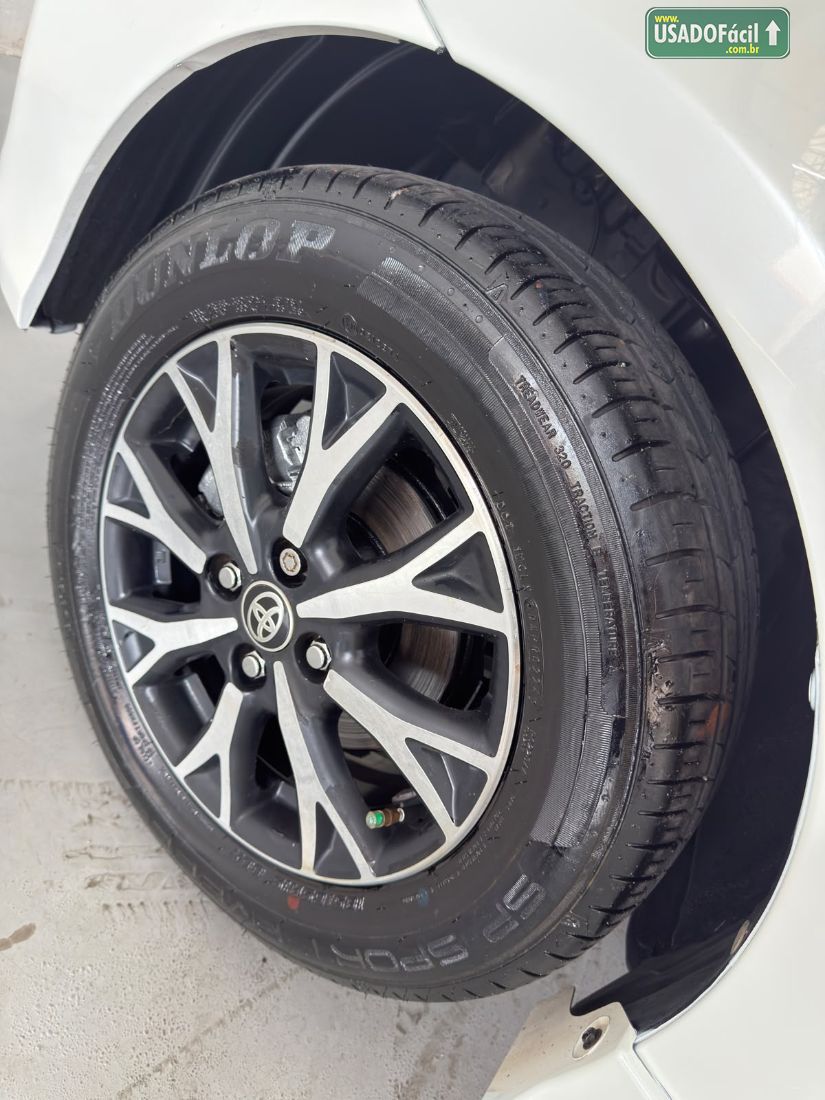 Toyota Etios Sedan Platinum 1.5 Automático Flex 2017/2018 — foto 20 de 21