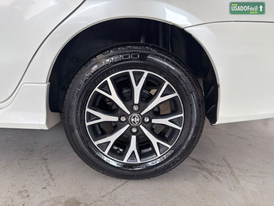 Toyota Etios Sedan Platinum 1.5 Automático Flex 2017/2018 — foto 21 de 21
