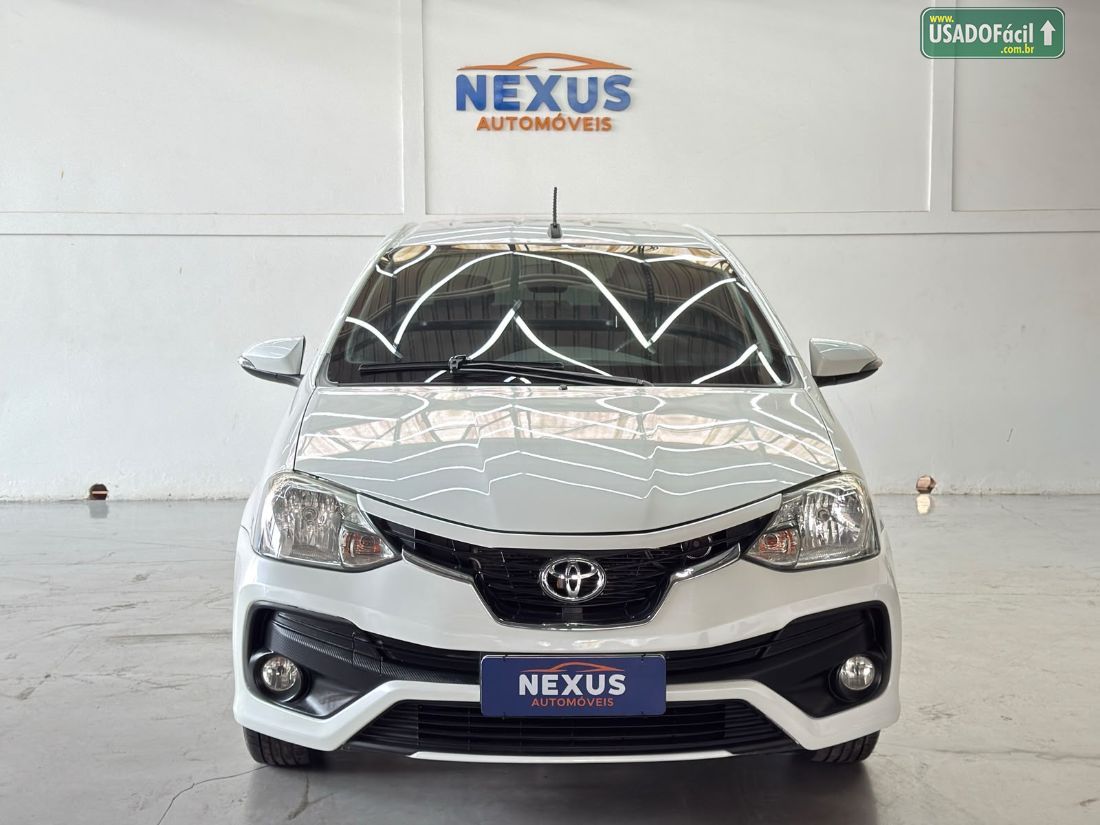 Toyota Etios Sedan Platinum 1.5 Automático Flex 2017/2018 — foto 5 de 21