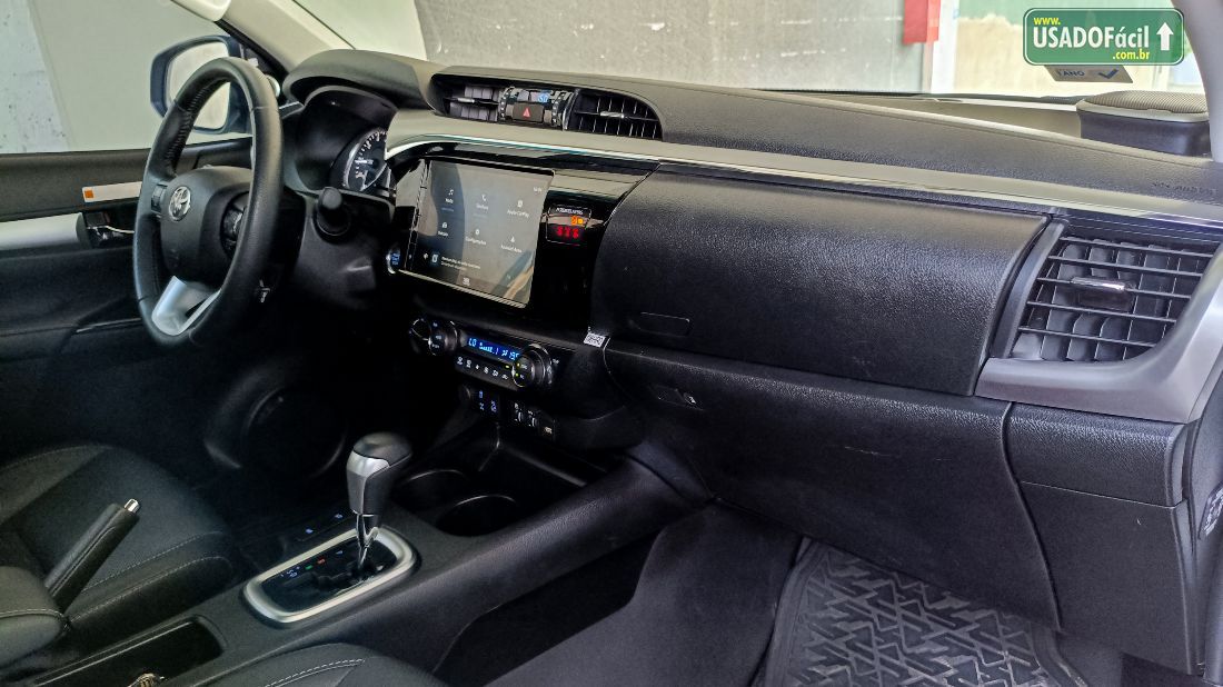 Toyota Hilux SRX CD 2.8 4x4 TDI Automático Diesel 2025/2025 — foto 19 de 22