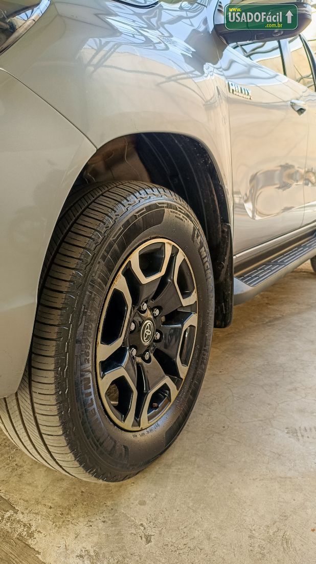 Toyota Hilux SRX CD 2.8 4x4 TDI Automático Diesel 2025/2025 — foto 9 de 22