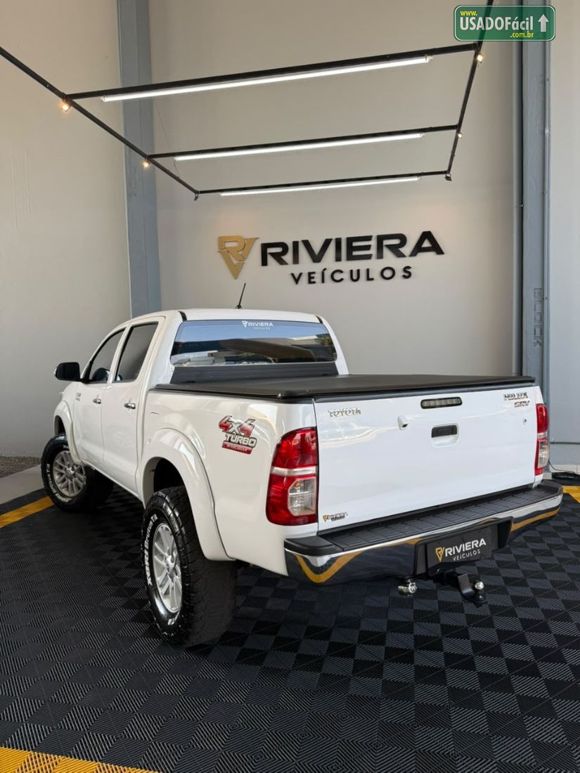 Toyota Hilux SRV CD D4-D 3.0 4x4 TDI Automático Diesel 2014/2015 — foto 3 de 12