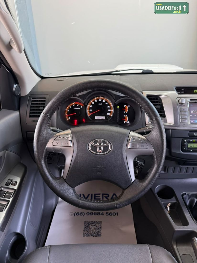 Toyota Hilux SRV CD D4-D 3.0 4x4 TDI Automático Diesel 2014/2015 — foto 9 de 12