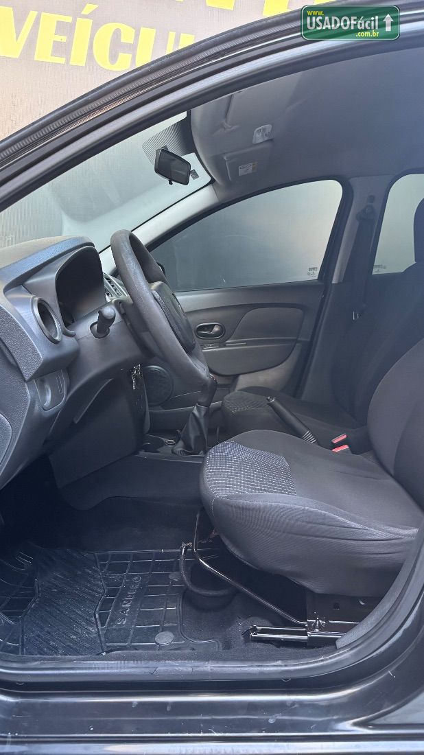 Renault Sandero Authentique 1.0 Flex 5P 2017/2018 — foto 8 de 9