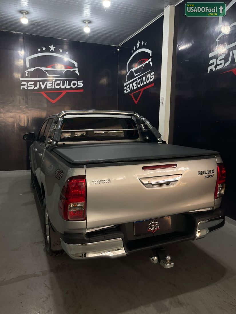 Toyota Hilux SRV CD 2.8 4x4 TDI Automático Diesel 2016/2016 — foto 18 de 24