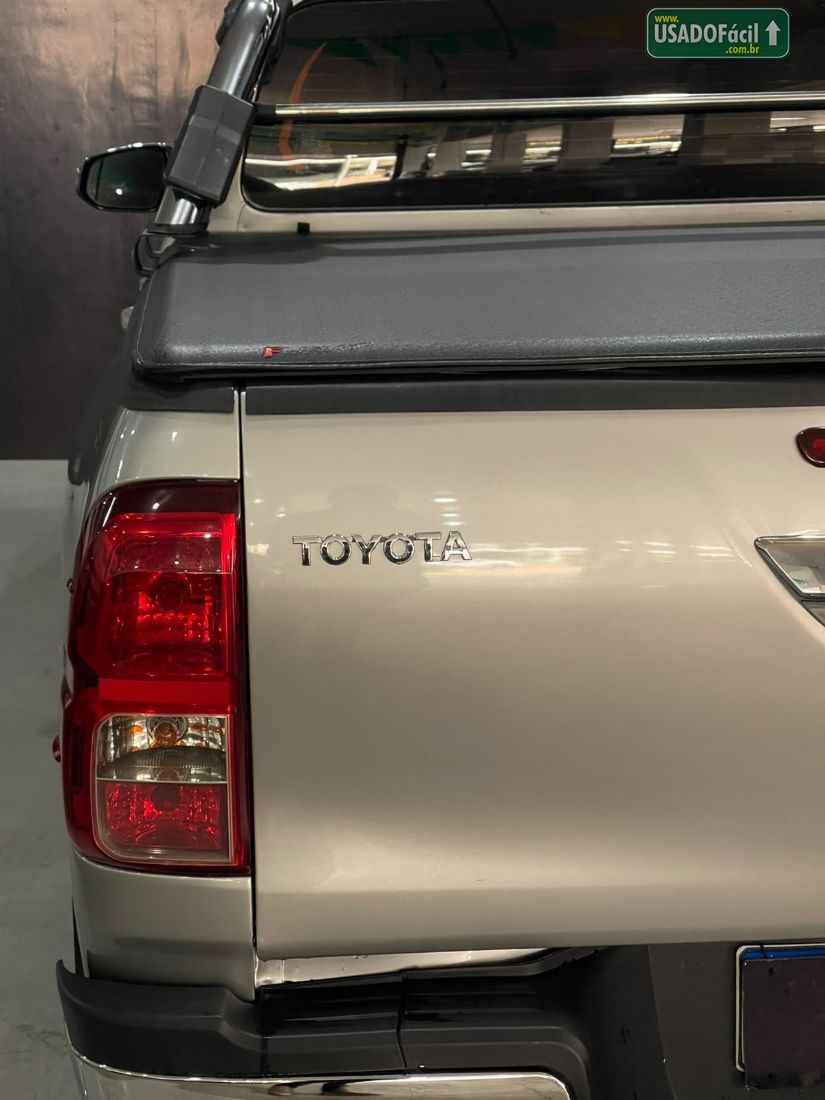 Toyota Hilux SRV CD 2.8 4x4 TDI Automático Diesel 2016/2016 — foto 23 de 24
