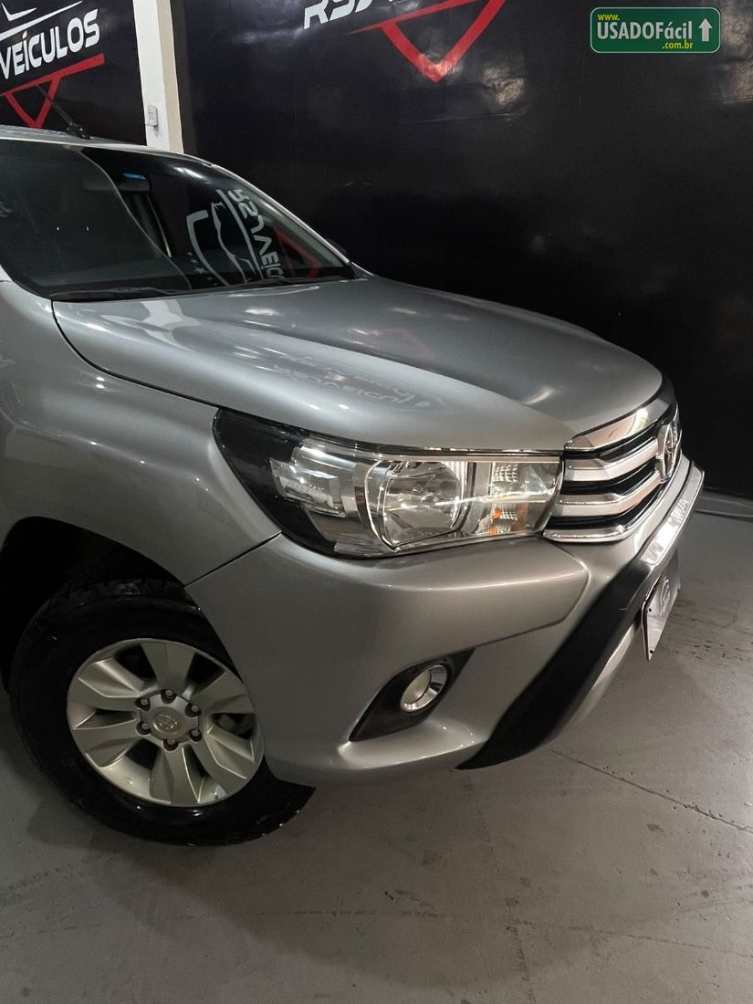 Toyota Hilux SRV CD 2.8 4x4 TDI Automático Diesel 2016/2016 — foto 6 de 24