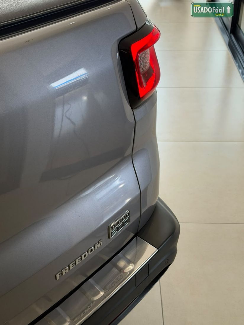 Fiat Toro Freedom 1.3 T270 4x2 Automático Flex 2023/2024 — foto 4 de 10
