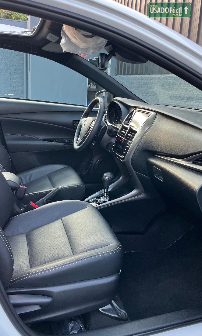 Toyota Yaris Hatch XLS 1.5 Automático Flex 2022/2023 — foto 10 de 23