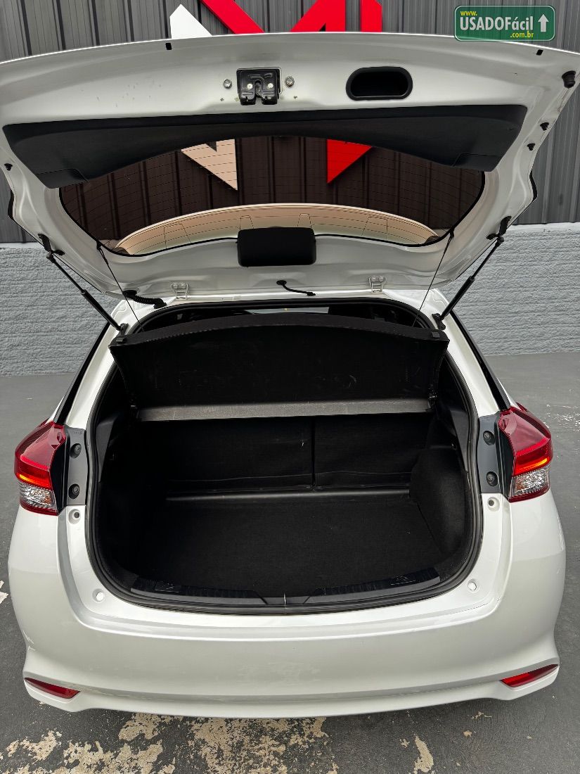 Toyota Yaris Hatch XLS 1.5 Automático Flex 2022/2023 — foto 21 de 23