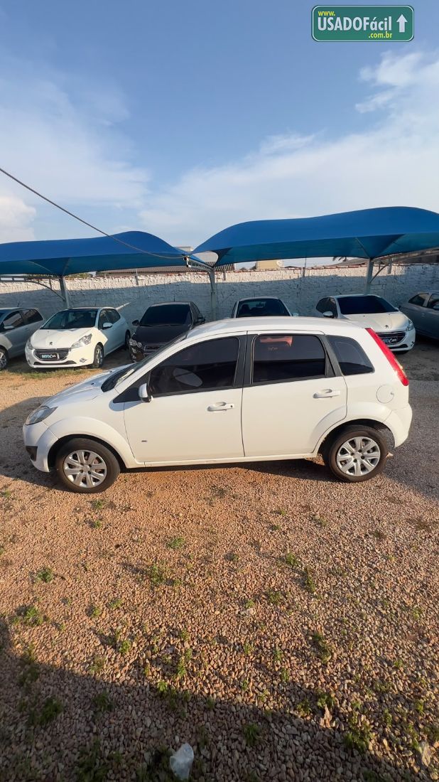Ford Fiesta Hatch 1.6 Mecânico Flex 5P 2013/2014 — foto 2 de 11