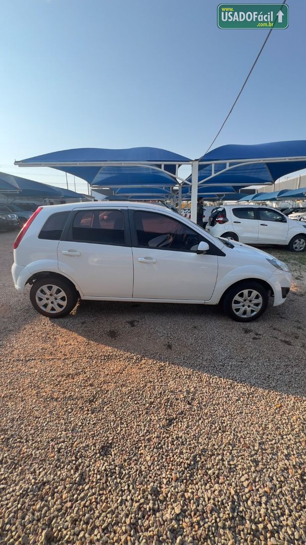 Ford Fiesta Hatch 1.6 Mecânico Flex 5P 2013/2014 — foto 6 de 11