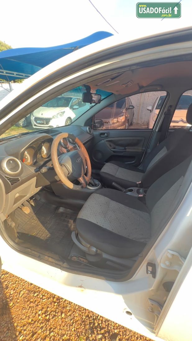 Ford Fiesta Hatch 1.6 Mecânico Flex 5P 2013/2014 — foto 9 de 11