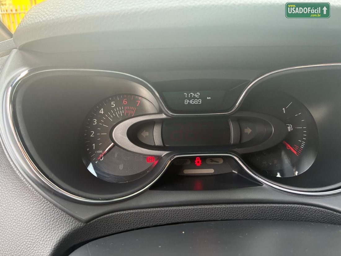 Renault Captur Intense Bose 1.6 Automático Flex 2021/2021 — foto 10 de 13