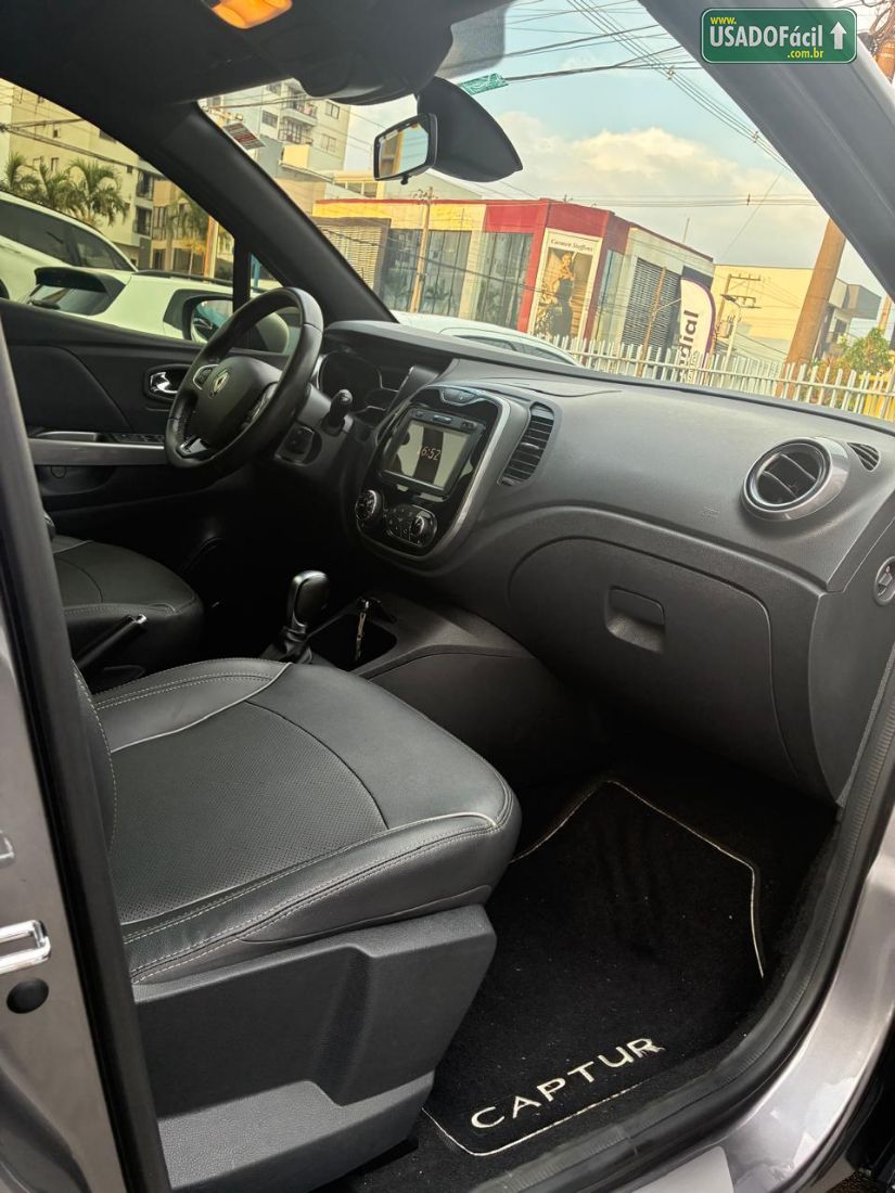 Renault Captur Intense Bose 1.6 Automático Flex 2021/2021 — foto 9 de 13