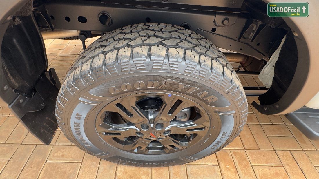 Nissan Frontier PRO4X CD 4x4 2.3 Bi-Turbo Automático Diesel 2022/2023 — foto 10 de 21