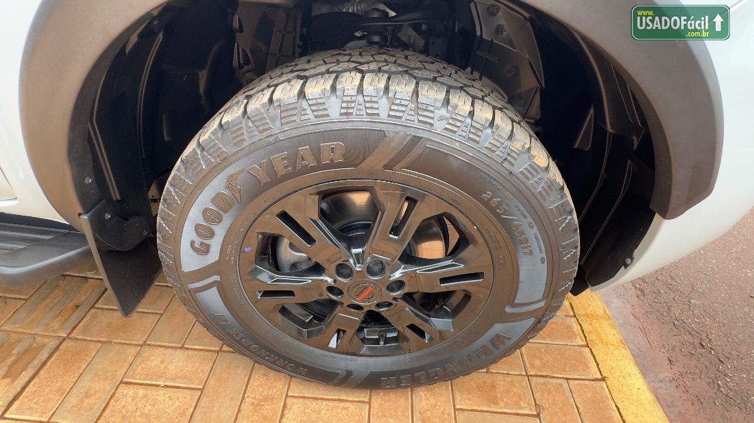 Nissan Frontier PRO4X CD 4x4 2.3 Bi-Turbo Automático Diesel 2022/2023 — foto 9 de 21