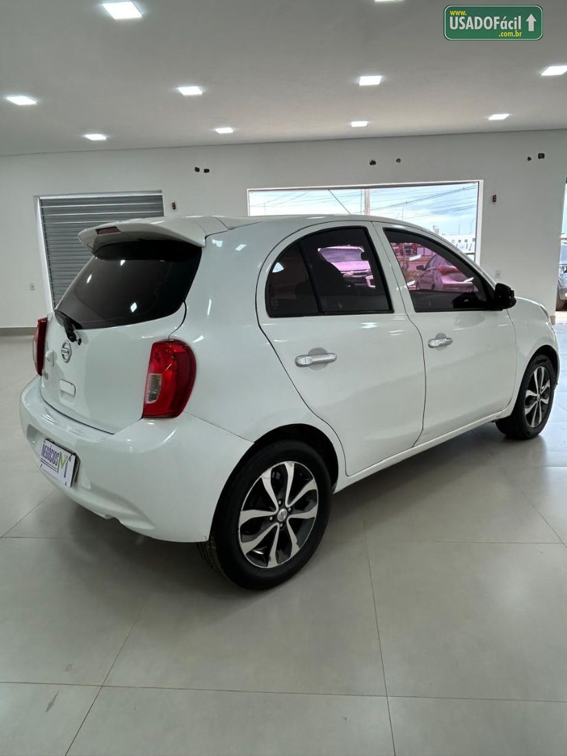 Nissan March S 1.0 5P Flex 2015/2016 — foto 2 de 9