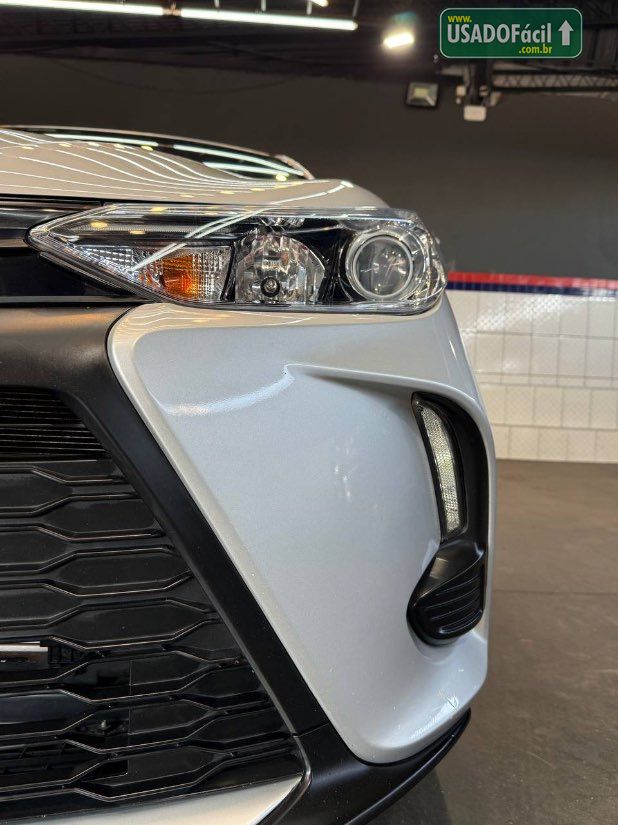 Toyota Yaris Sedan XS 1.5 Automático Flex 2022/2023 — foto 4 de 15