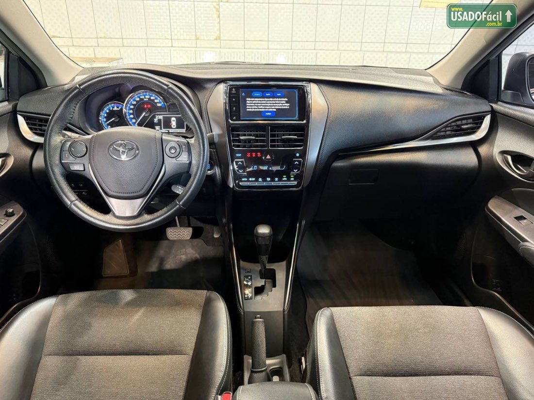 Toyota Yaris Sedan XS 1.5 Automático Flex 2022/2023 — foto 8 de 15