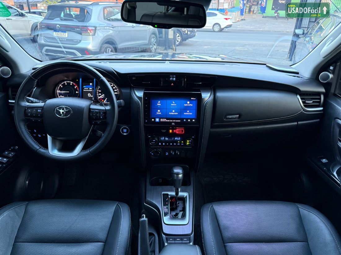 Toyota Hilux SW4 SRX 2.8 4x4 TDI Automático Diesel 2023/2024 — foto 20 de 30