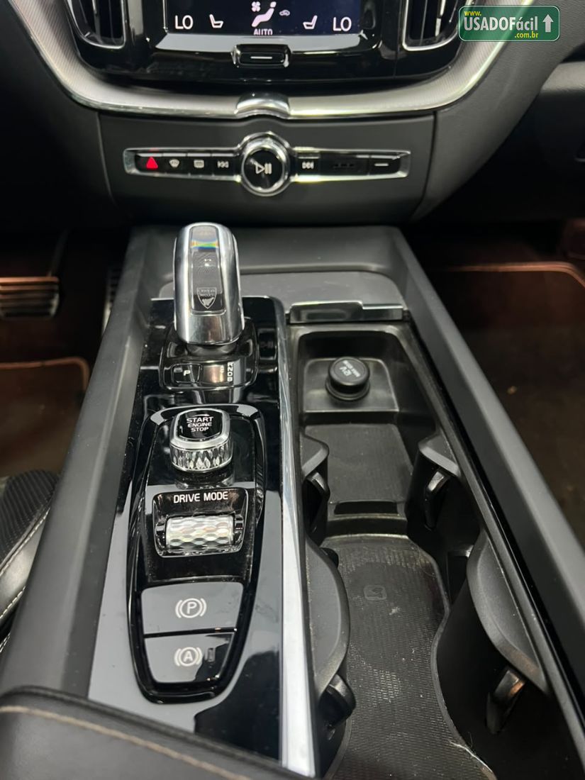 Volvo Volvo XC 60 T-8 R-Design 2.0 Híbrido 2019/2019 — foto 10 de 12