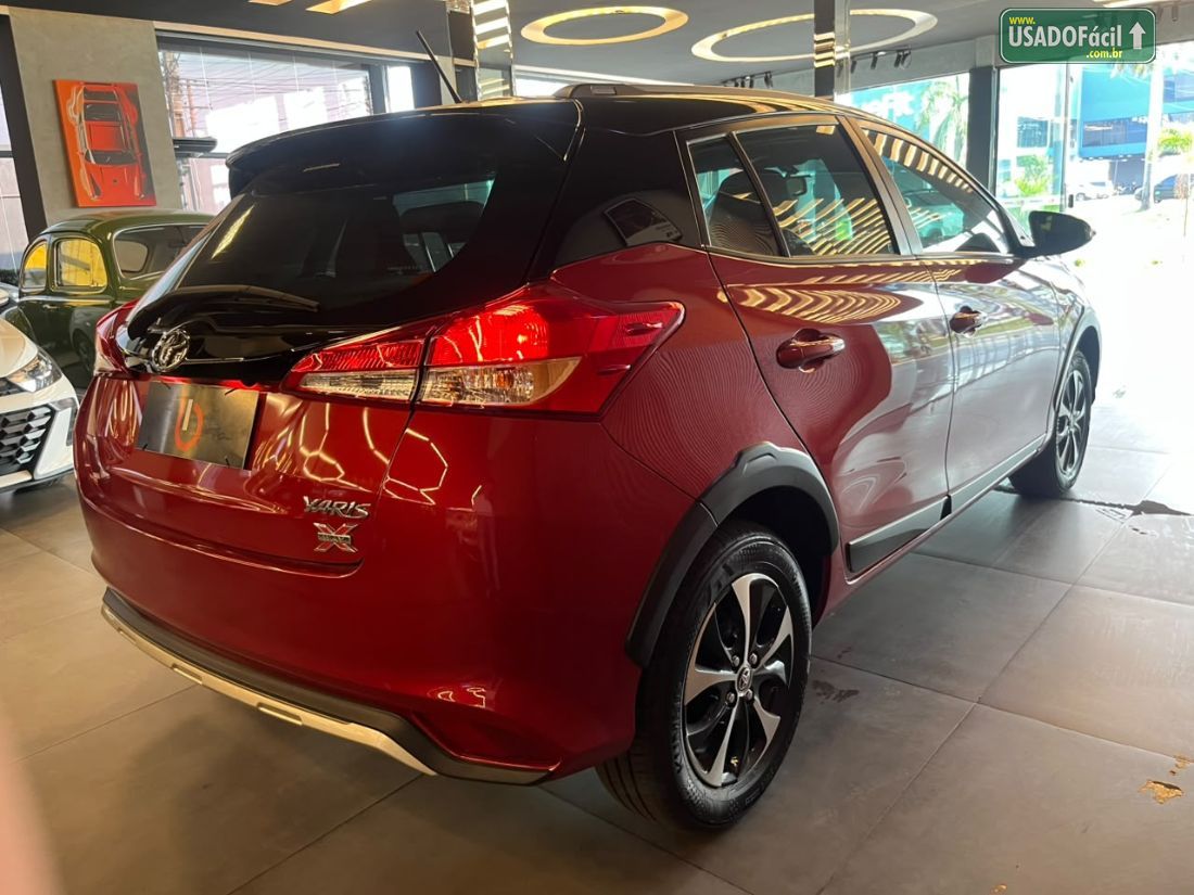 Toyota Yaris Hatch X-Way Connect 1.5 Automático Flex 2021/2022 — foto 6 de 13